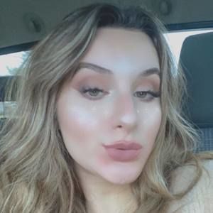 Meet your Posher, Helena